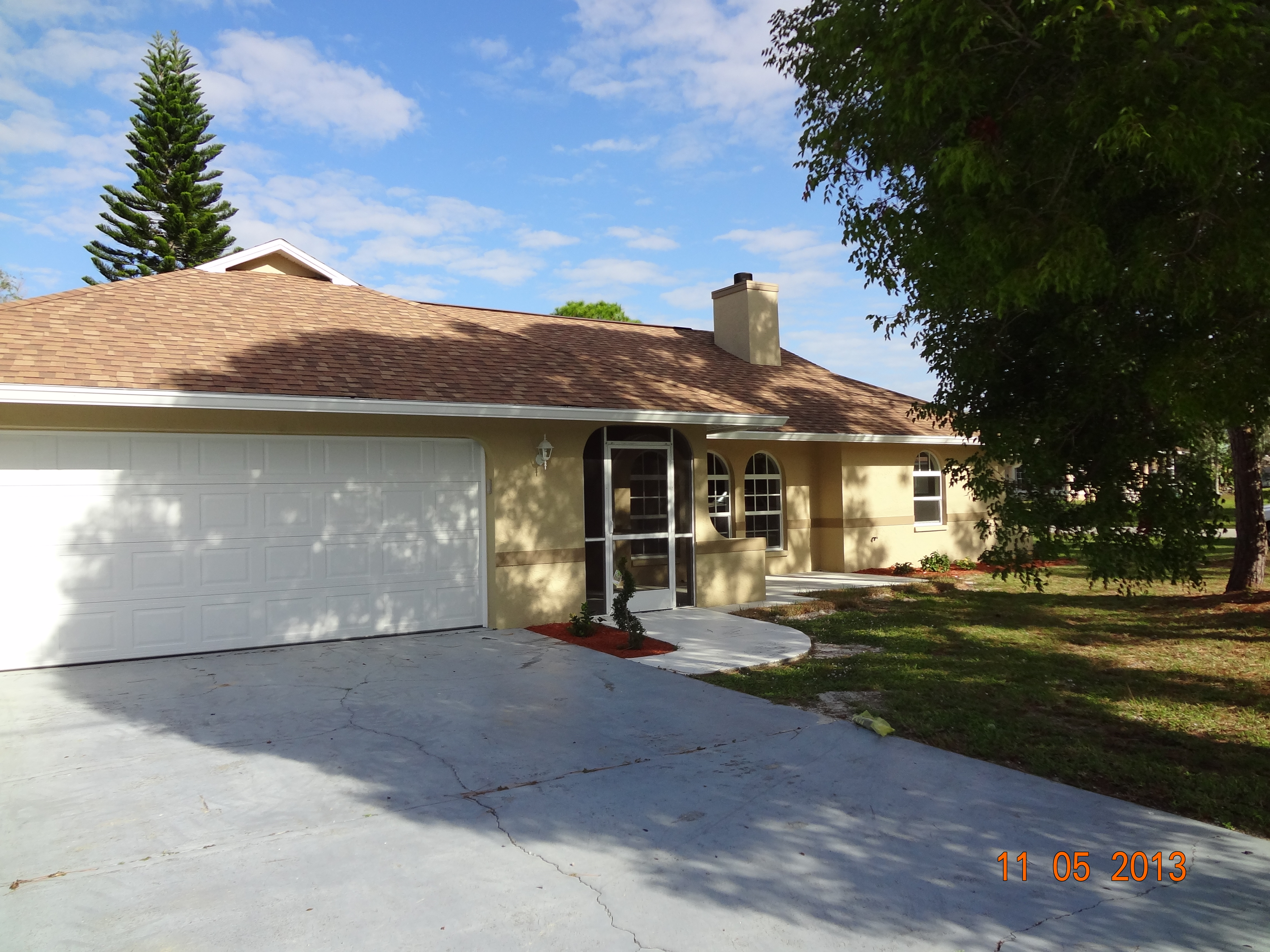 8027 Sanibel Boulevard